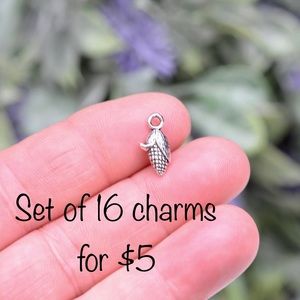 Corn Husk Charms {Silver} • Set of 16